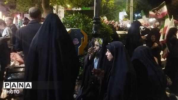 فعالیت موکب های حسینیه امام خمینی نیشابور در پنجاه و یکمین شب