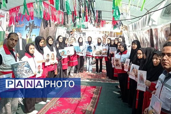 رژه اقتدار هلال‌احمری‌ها در شهرستان پیشوا به مناسبت هفته دفاع مقدس