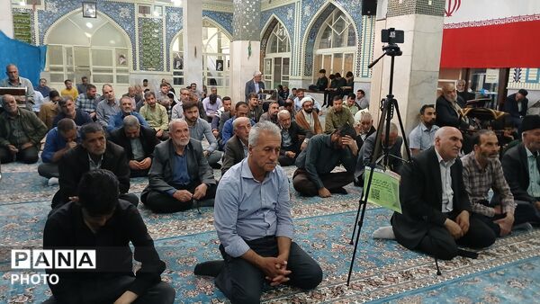 شکوه حضور در نماز جمعه بن