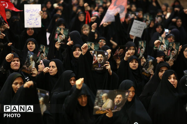 مراسم بزرگداشت آقای شهید ایران در حرم بانوی کرامت