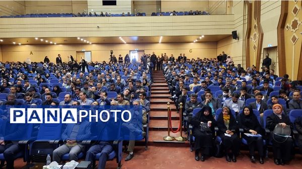  اختتامیه دهمین جشنواره کشوری نوجوان خوارزمی در مشهد