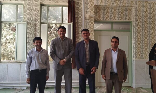 تجلیل از دانش‌آموز خبرنگاران پانا در لردگان