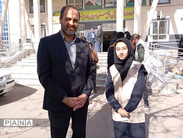 جلسه تشکلات دانش آموزی با نماینده مردم نیشابور در مجلس شورای اسلامی