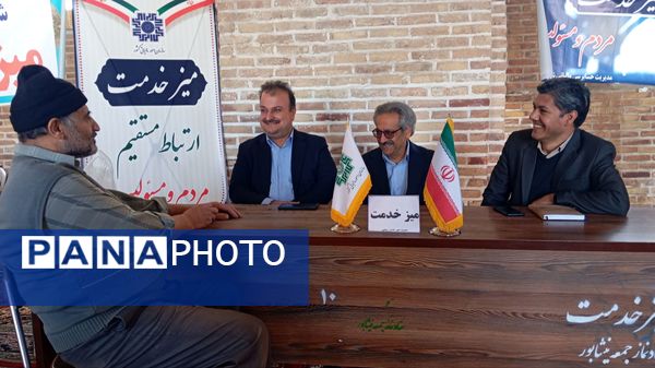  خدمت رسانی ادارات و سازمان‌های شهرستان نیشابور در میز خدمت نماز جمعه