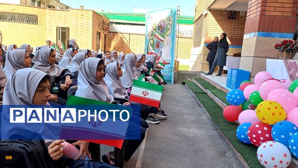 آغاز بهار تعلیم و تربیت در مدارس شهر تهران