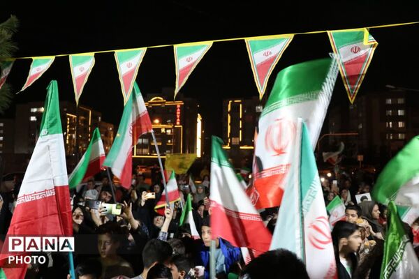 گردهمایی عظیم نسل نو؛ دهه نودی‌های جان‌فدا