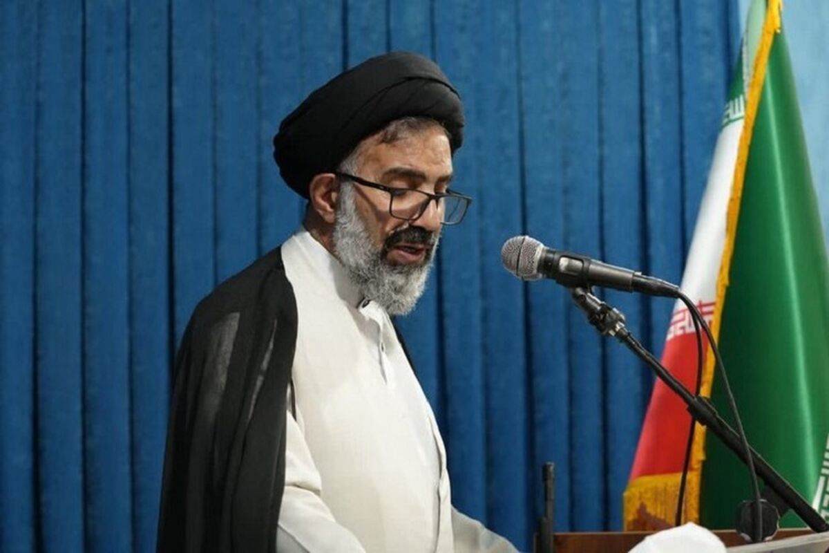  بر نقش پیوند خانه و مدرسه در تربیت نسل آینده بیشتر بکوشید 