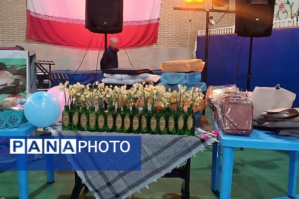 جشن باشکوه ایام الله دهه فجر در بهارستان‌دو