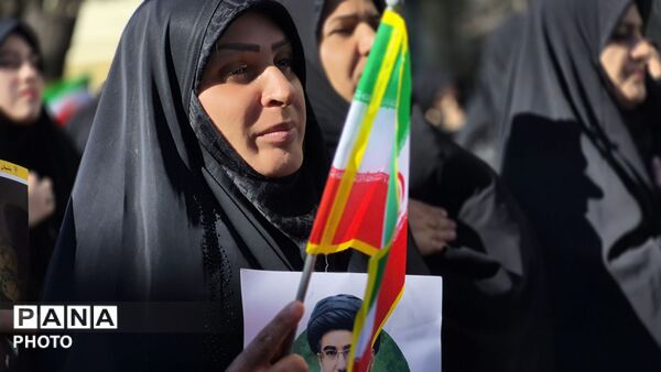 برگزاری مراسم بیعت با سید مجتبی خامنه‌ای در شهرستان فارسان 