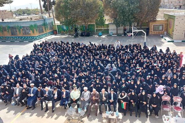 آیین بازگشایی مدارس با حضور نماینده مجلس شورای اسلامی در کهریزک 