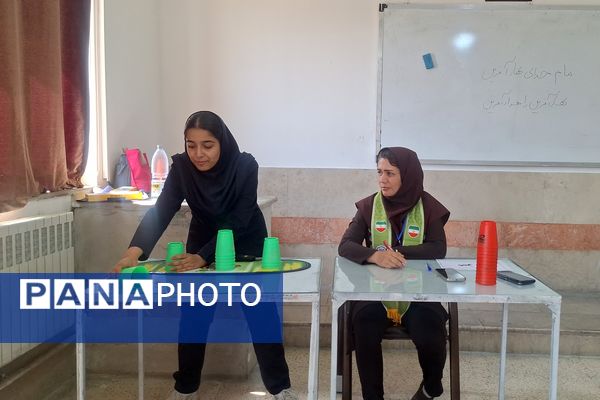 مسابقات بازی‌های فکری رویش دختران مرحله استانی در شیراز