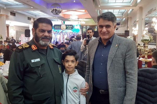 کسب مدال نقره مسابقات قهرمانی جوانان جهان توسط سید آرشام خلیل پور، دانش‌آموز آموزشگاه غفاری ناحیه دو شهرری 