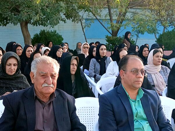  اولین مجمع انجمن اولیا و مربیان در دبیرستان فاطمیه