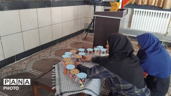 فضاسازی دبیرستان دخترانه شهید حسن انصاری جهت برگزاری جشن جوانه‌ها 
