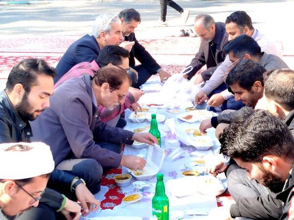 اردوی یک روزه دانش‌آموزان پایه هشتمی دبیرستان میثاق