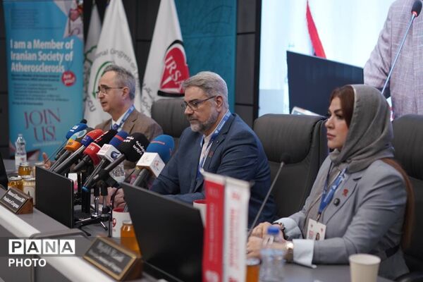 بیست و ششمین کنگره بین‌المللی تازه های قلب و عروق در تهران