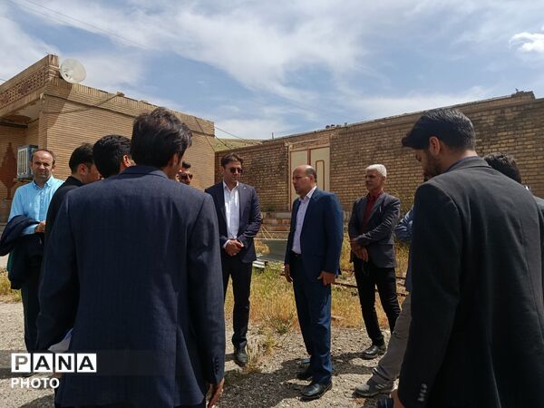  افتتاح چمن مصنوعی مدارس شاهد و مولوی و بازدید از استخر فرهنگیان دورود