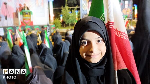 دهه نودی های پای انقلاب