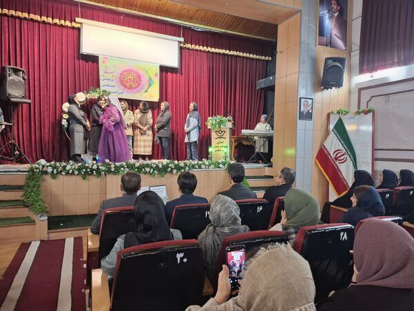 گرامیداشت روز مادر مدرسه دخترانه ۱۷ شهریور 