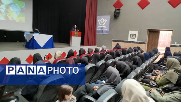 گردهمایی مراقبین سلامت مدارس ناحیه ۷ مشهد