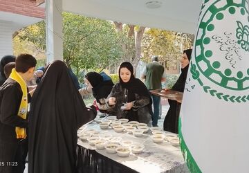 همنوایی دل‌های نوجوانان با نام فاطمه(س)؛ پیشتازان دانش‌آموزی پرچم عزای ام‌ابیها را برافراشتند