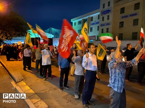 طنین‌ صدای شعار «مرگ بر آمریکا و اسرائیل» در فلکه سوم خزانه 