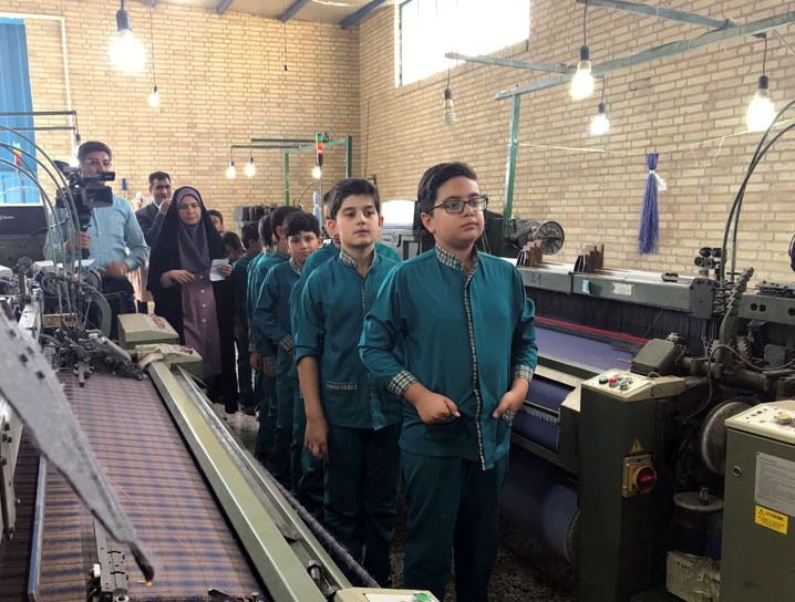 فارغ‌التحصیلان مدارس آمادگی ورود به محیط‌های کار عملی را داشته باشند