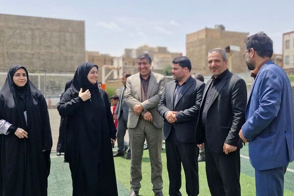 آیین افتتاح زمین چمن مصنوعی در قرچک