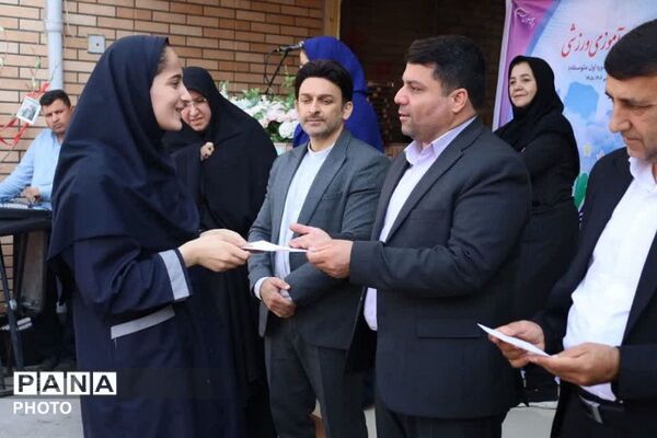 نمایش توانمندی‌های دانش‌آموزان در رشته‌های مختلف ورزشی و هنری قرچک در هفته تربیت‌بدنی