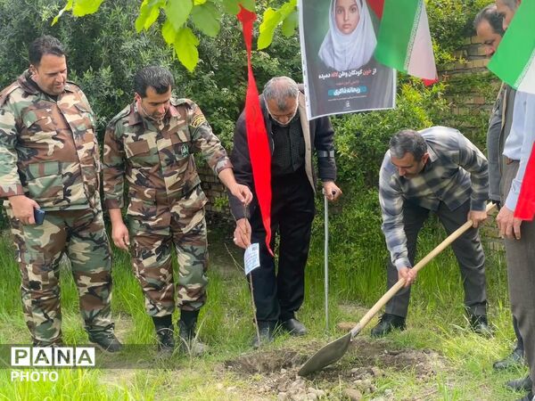 پویش ملی کاشت نهال امید در شهرستان رامیان
