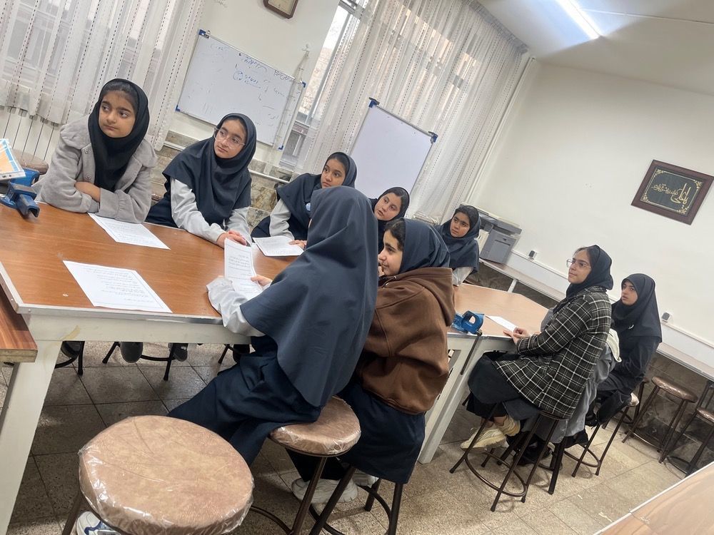 جلسه سفیران سلامت دبیرستان مطهره ناحیه ۶ مشهد مقدس