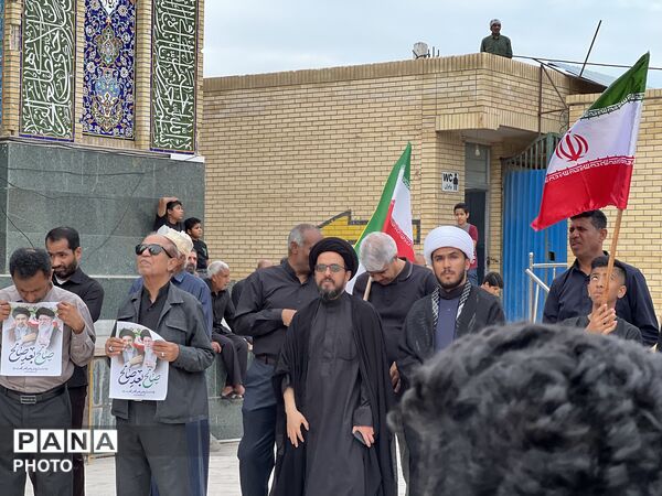 بیعت مردم جزیره قشم با آیت‌الله سید مجتبی حسینی خامنه‌ای 