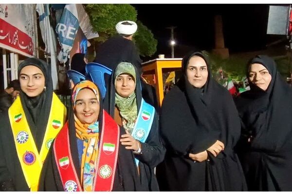 فعالیت دانش‌آموزان پیشتاز در موکب سازمان دانش‌آموزی ابرکوه