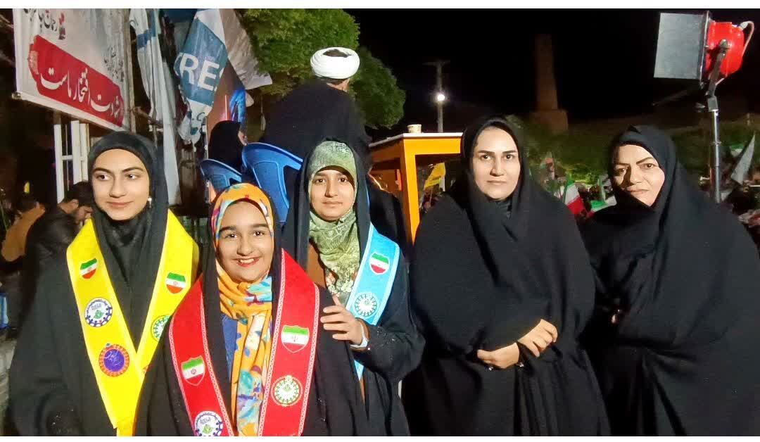 فعالیت دانش‌آموزان پیشتاز در موکب سازمان دانش‌آموزی ابرکوه