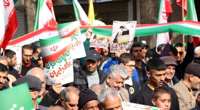 صدای ملت ایران در مسیر عزت و استقلال