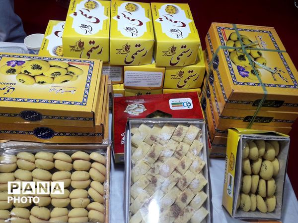 نمایش طعم و زیبایی در دو نمایشگاه بزرگ صنایع غذایی و پوشاک همدان