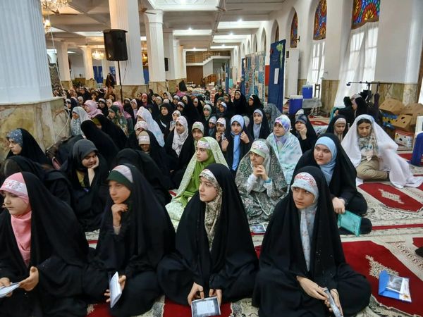 برگزاری آیین اعتکاف در مصلی رشت