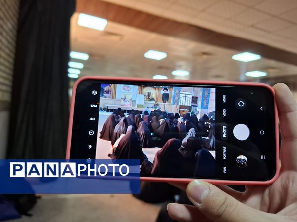 مراسم بدرقه دانش‌آموزان دختر مدارس شهرستان ملارد به مناطق عملیاتی جنوب کشور 