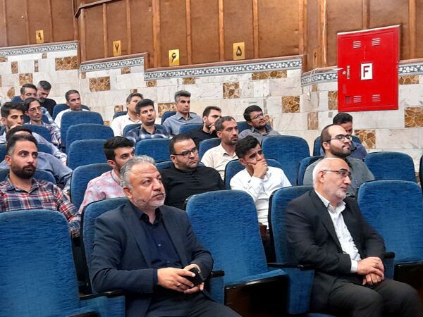 برگزاری دوره  دانش افزایی مربیان پرورشی و مشاوران جدیدالورود استان البرز