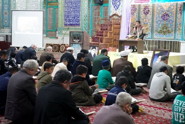 چلچراغ آیه‌ها و جشن ولادت حضرت فاطمه‌زهرا(س) در گالیکش