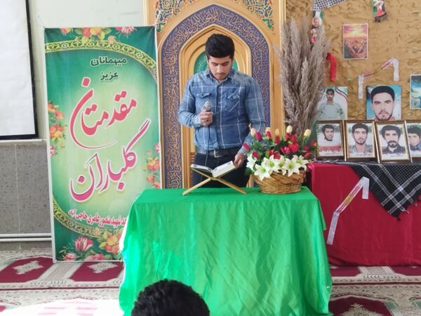 اعزام دانش‌آموزان پسر متوسطه دوم حاجی‌آباد به کربلای‌ایران