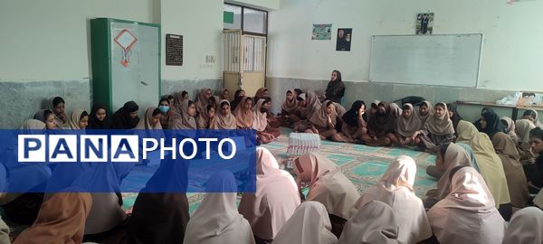 برگزاری مراسم سه‌شنبه‌های مهدوی در مدرسه فروغ رضوان