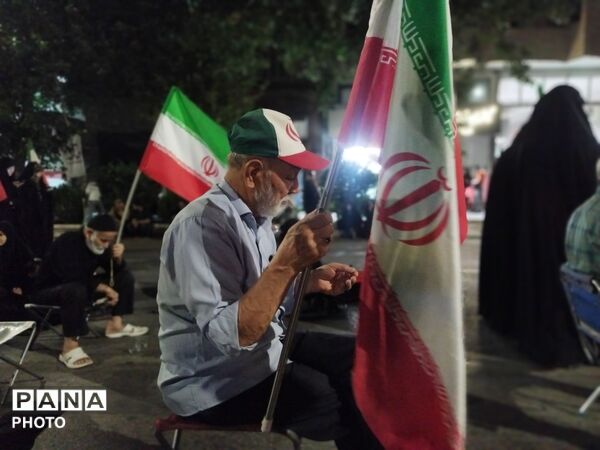 سدی از ایمان؛ بازگوییِ، شکوهِ اجتماعات شبانه در حسینیه امام خمینی(ره)