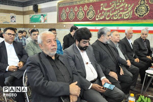 گرامیداشت شهدای والامقام و افتتاح زمین چمن مصنوعی و اتاق ورزش دبیرستان منتظرین شاهد ورامین