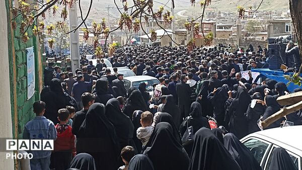 تشییع باشکوه سرباز شهید کاج   
