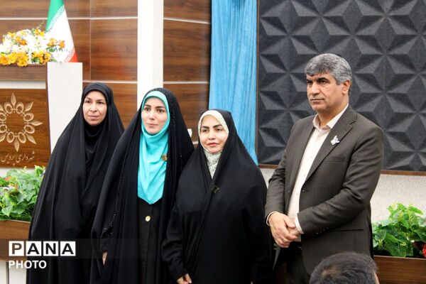 مراسم بزرگداشت مقام معلم در پردیس