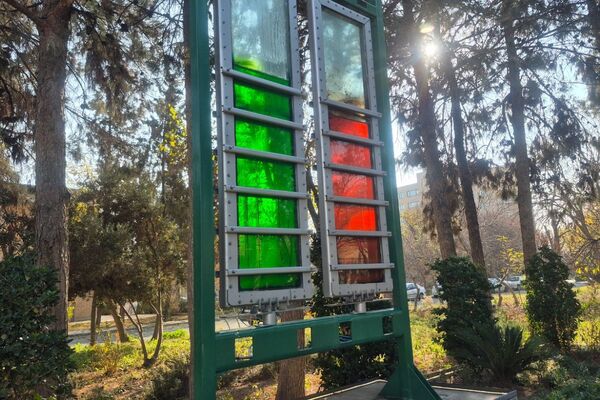 بازدید دانش‌آموزان فرزانگان۱ از مجتمع تحقیقاتی عصر انقلاب