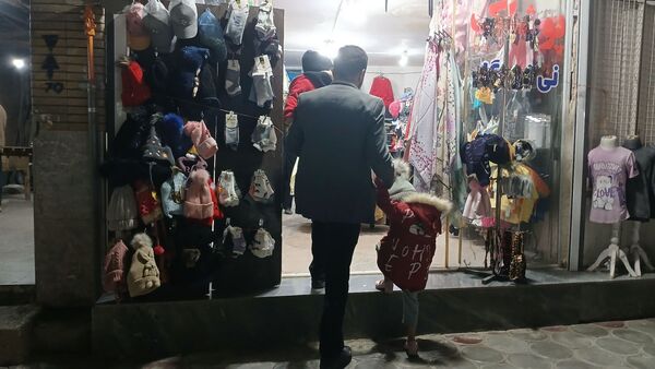 حال و هوای بهاری بازار بن در بهار قرآن