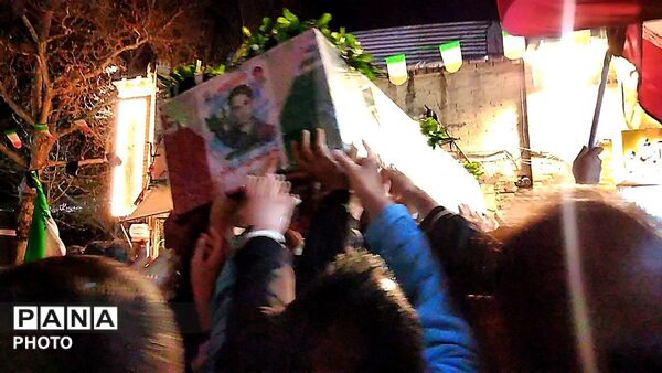 حضور پرشور مردم غیور و شجاع  شهرستان نیشابور در  تشییع پیکر  مطهر شهید مهدی عمارلو 