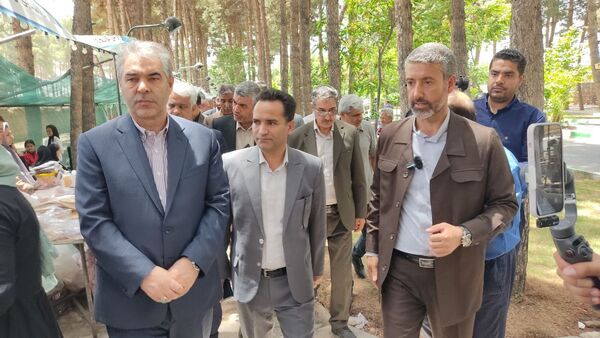 افتتاحیه نمایشگاه جشنواره بزرگ تاک پلو در شهرستان خلیل آباد 